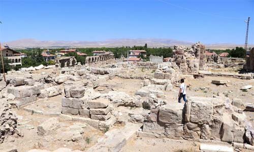 Descubren una extraña iglesia octagonal de 1600 años en Turquía